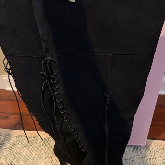 *Wide Calf / Thigh* 8.5WW Torrid Thigh High Black Heeled Boots - Picture 2 of 4